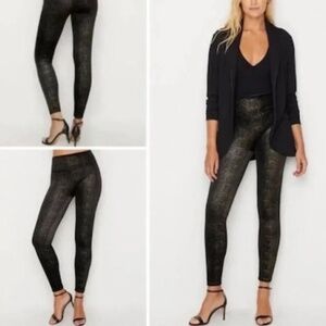 Spanx Black & Gold Shimmer Metallic Velvet Leggings NWOT Size XS